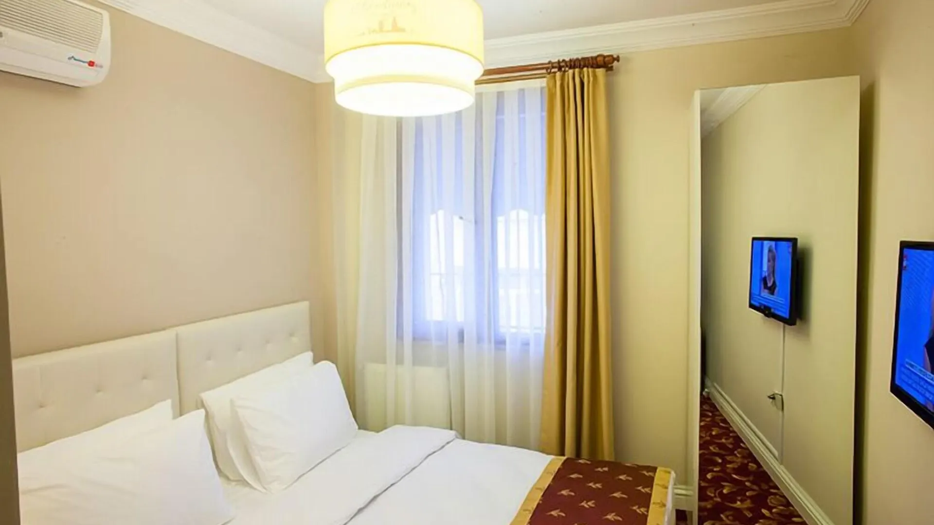 Istanburg Efes Hotel İstanbul